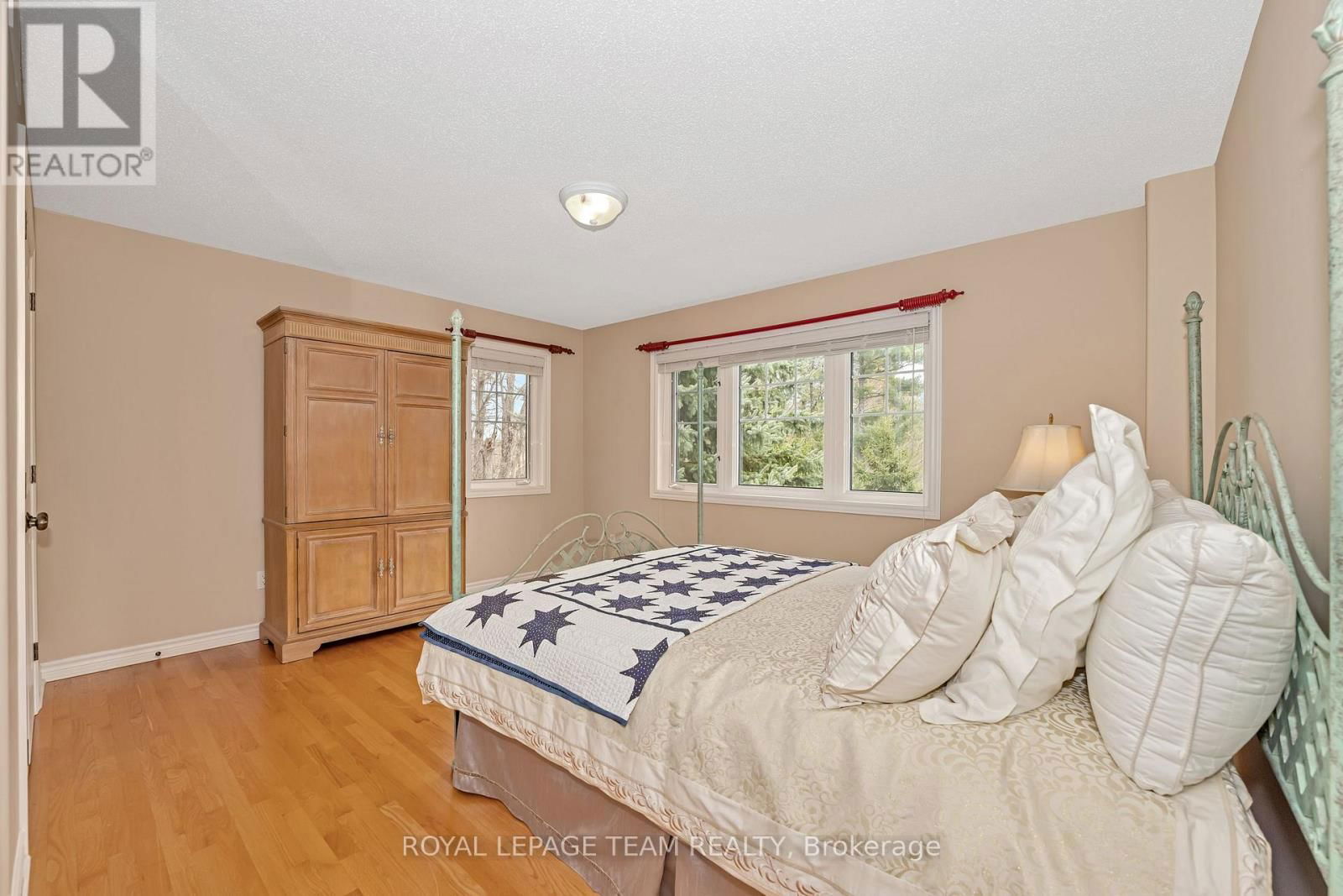 38 ROYCROFT WAY Image 27