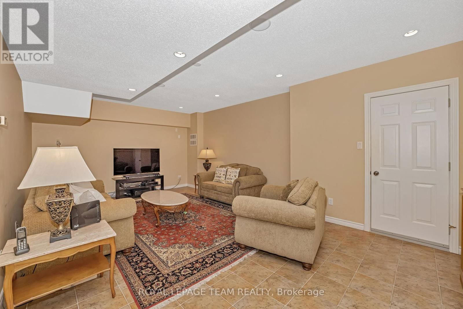 38 ROYCROFT WAY Image 37