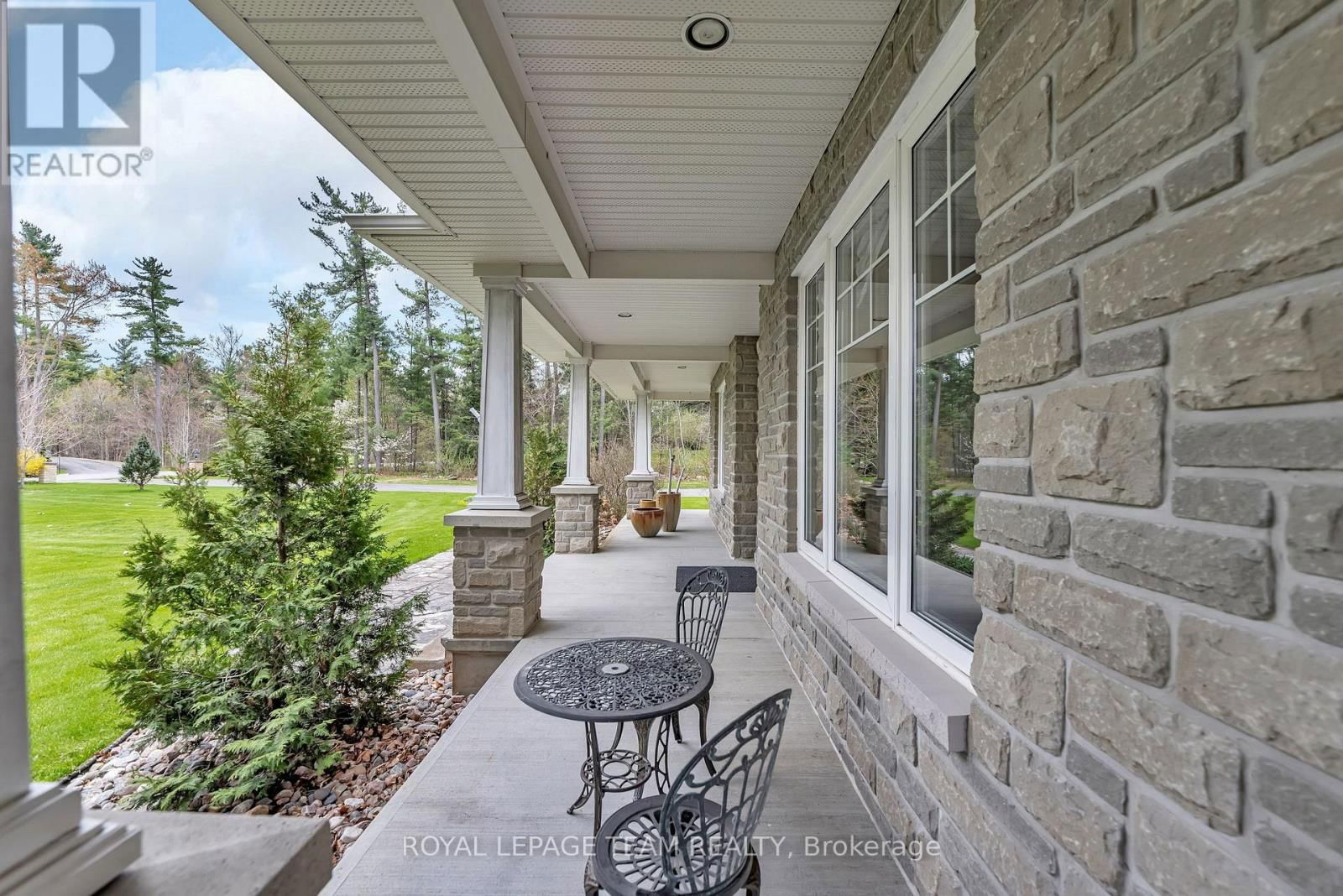 38 ROYCROFT WAY Image 4