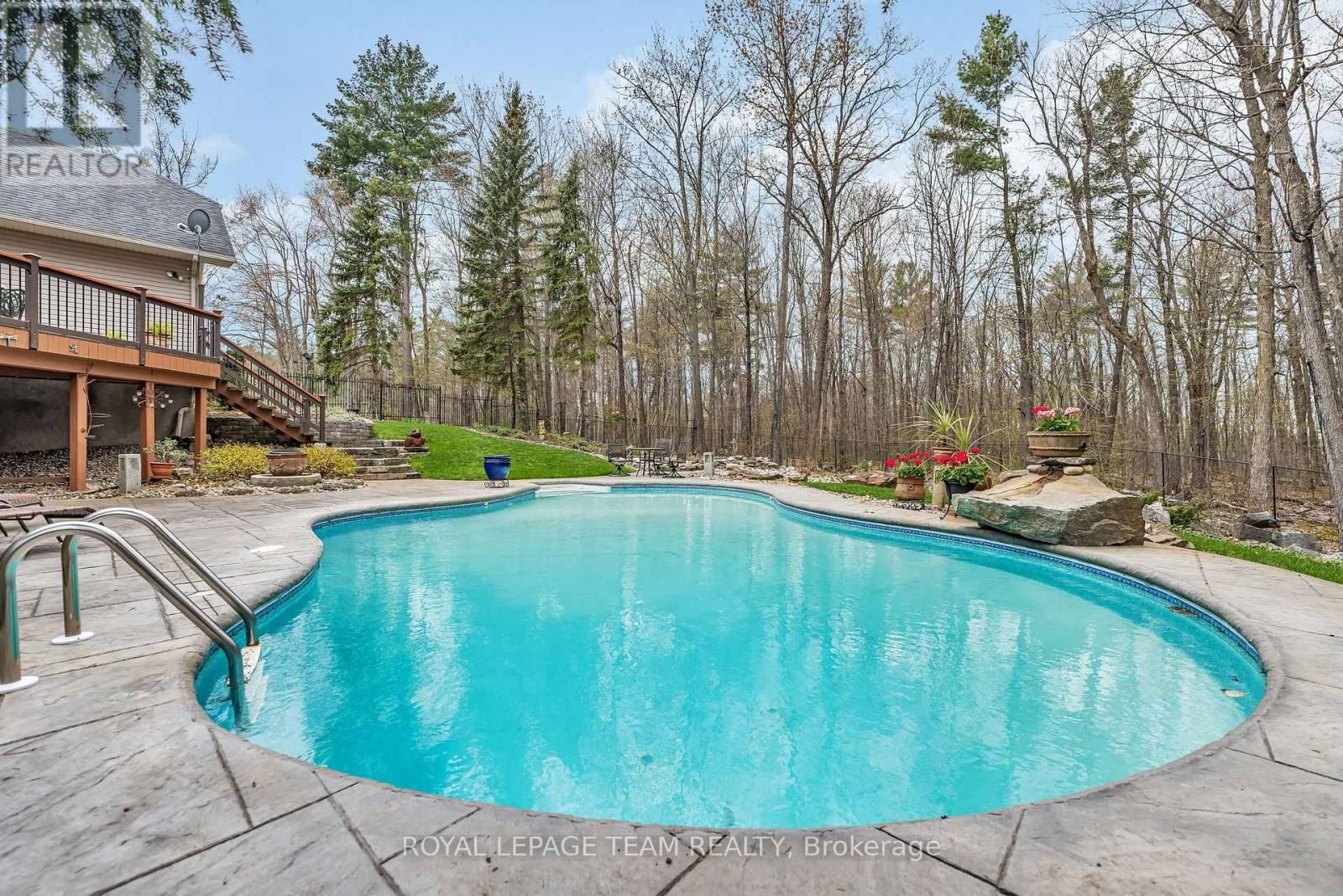 38 ROYCROFT WAY Image 46