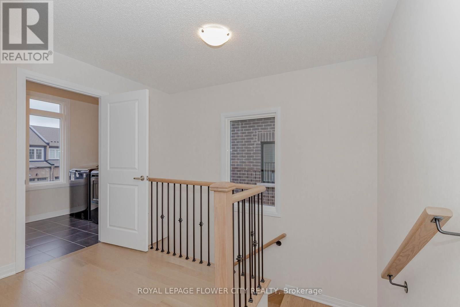 64 CONBOY DRIVE Image 34