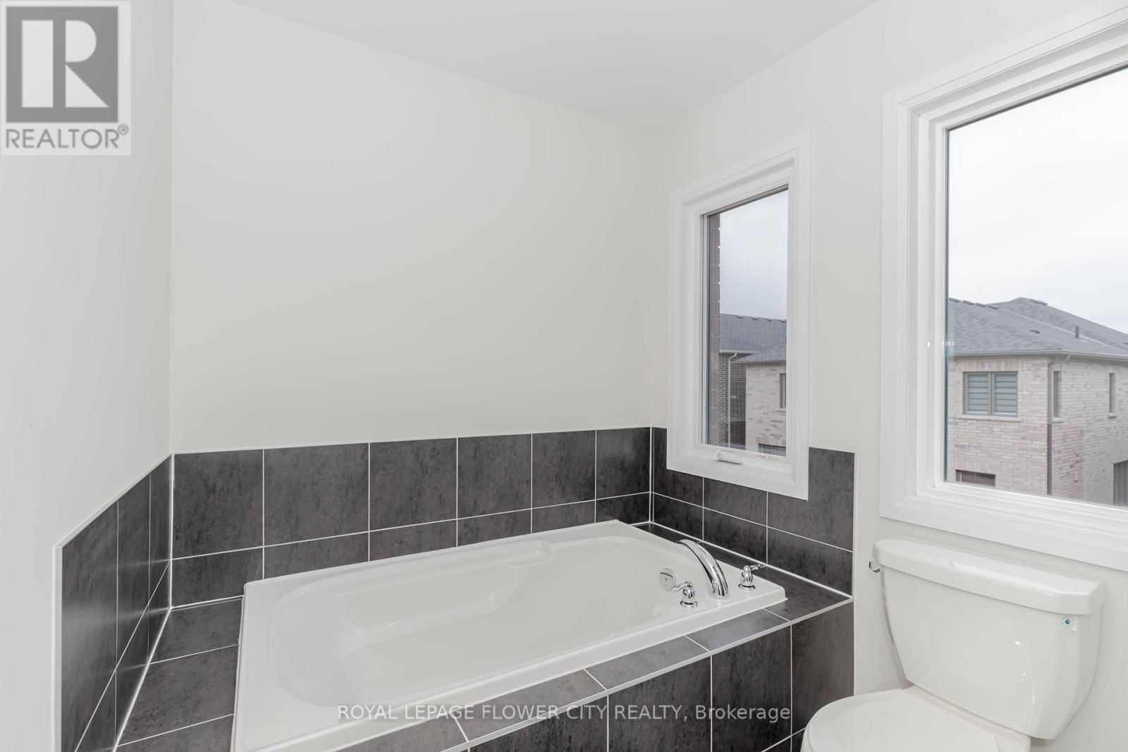 64 CONBOY DRIVE Image 41