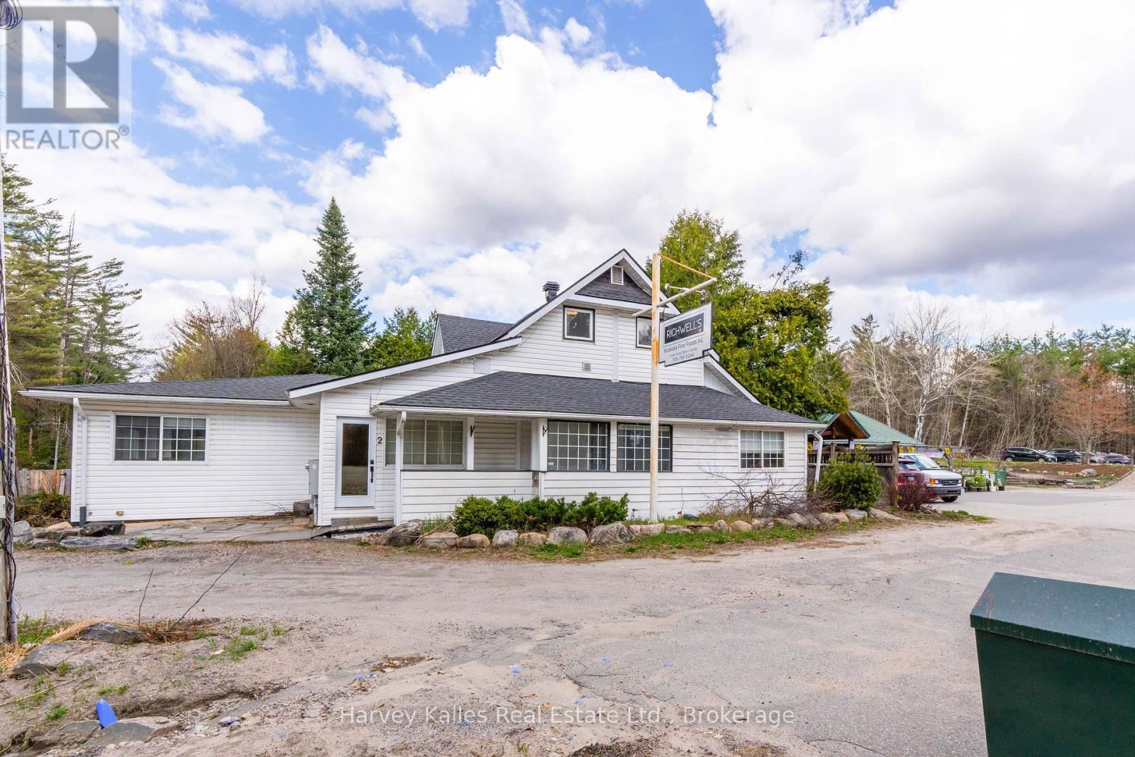3842 MUSKOKA RD 118 WEST Image 10