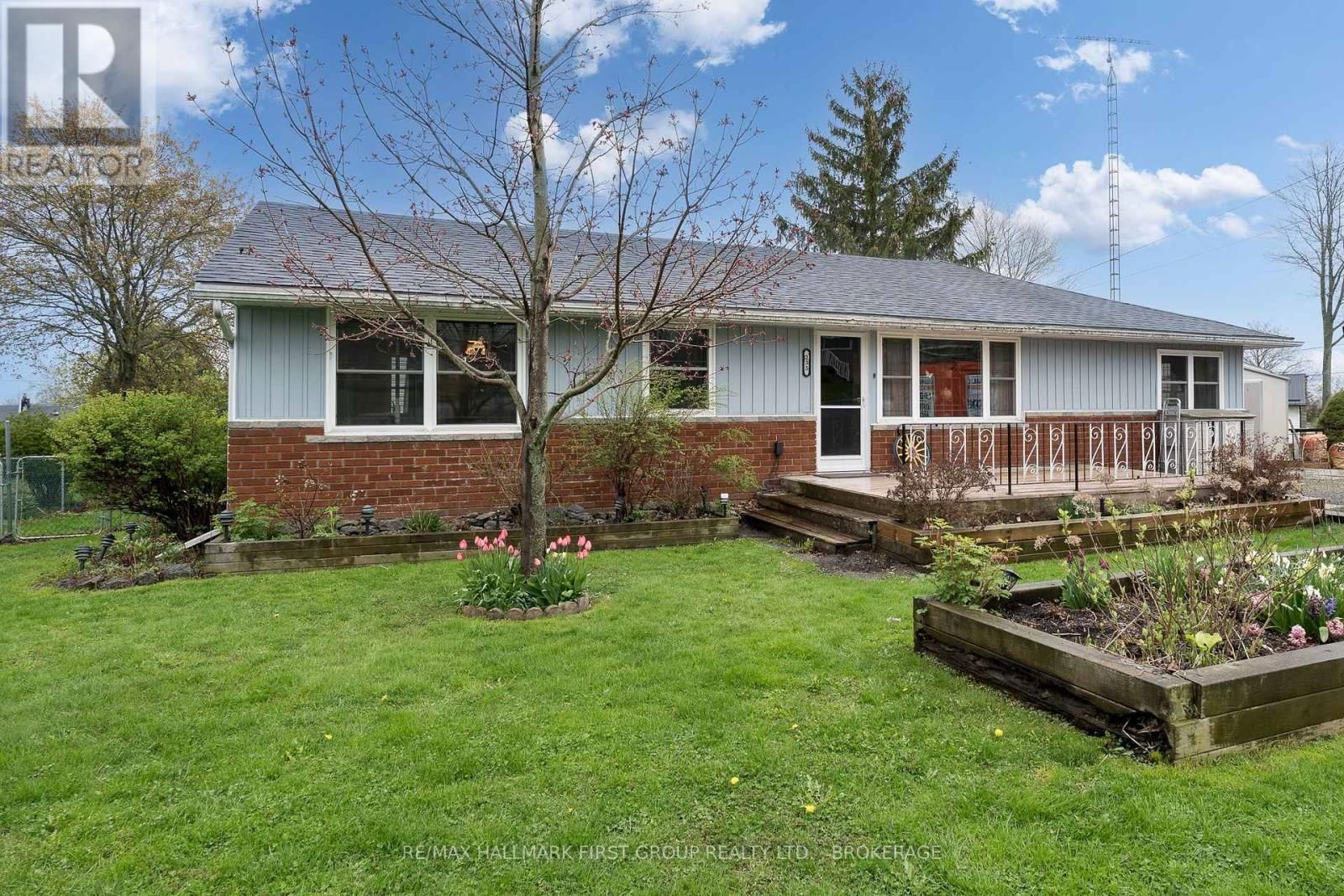 235 LAKEVIEW ROAD Image 1