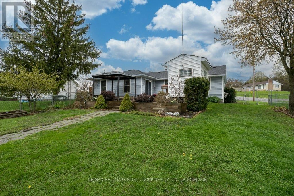 235 LAKEVIEW ROAD Image 24