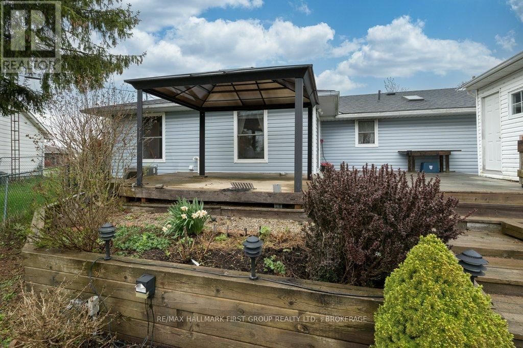 235 LAKEVIEW ROAD Image 28