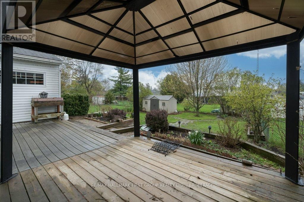 235 LAKEVIEW ROAD Image 30