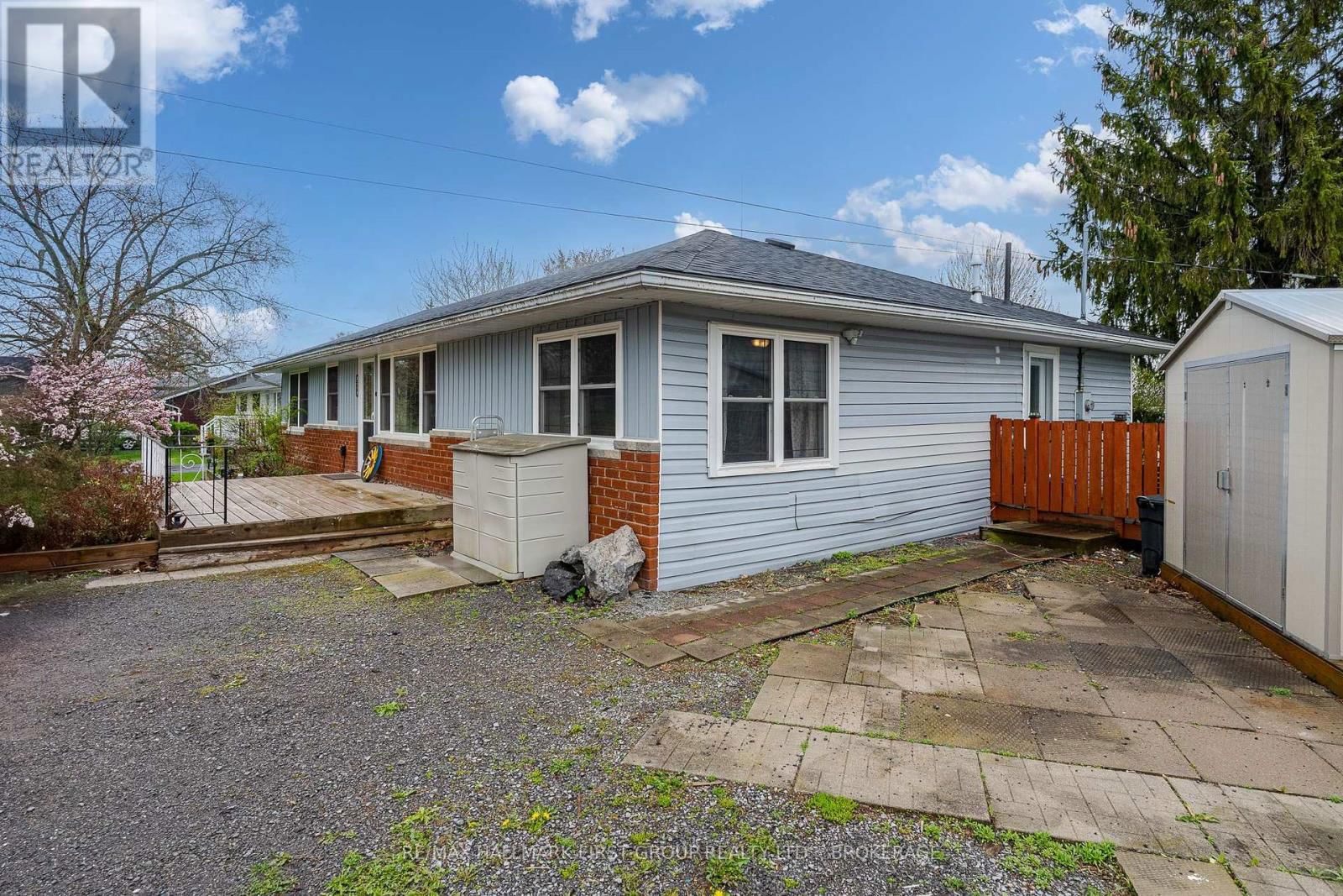 235 LAKEVIEW ROAD Image 34