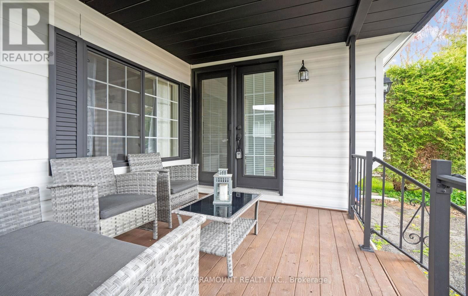 174 CEDAR CRESCENT Image 2