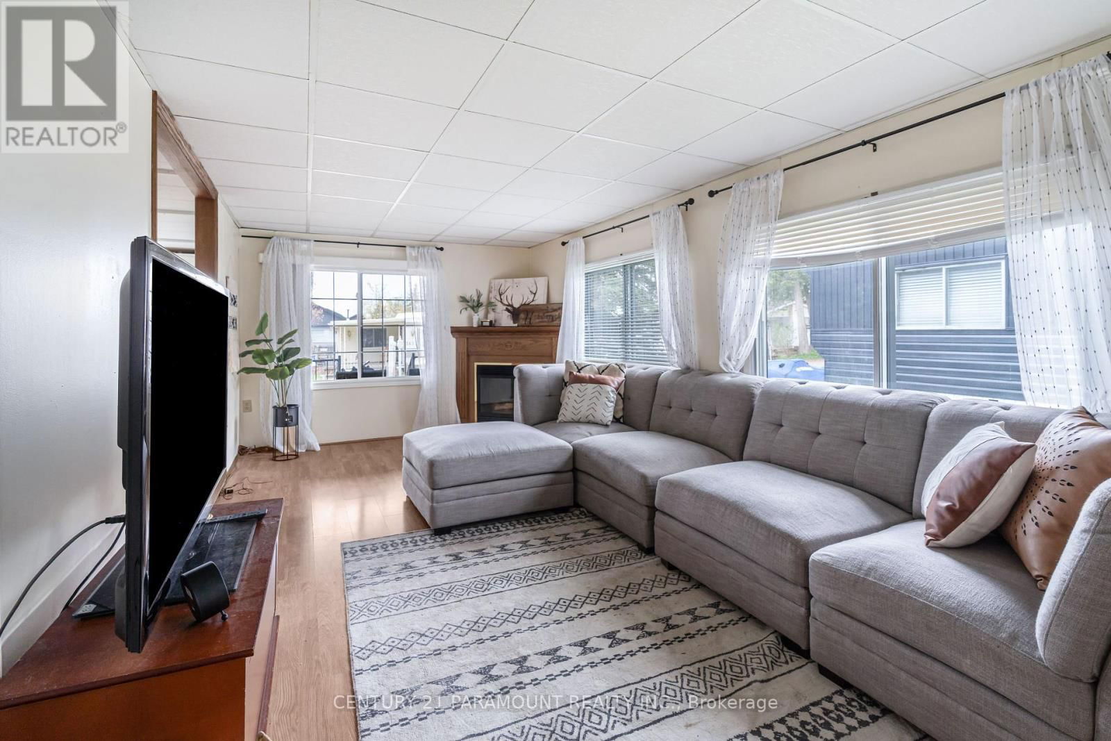 174 CEDAR CRESCENT Image 22