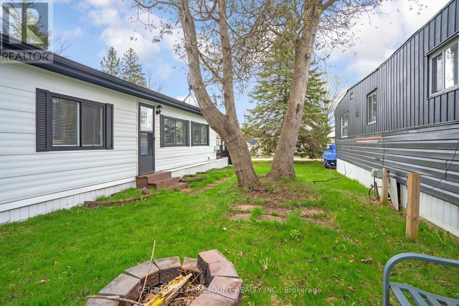 174 CEDAR CRESCENT Image 31