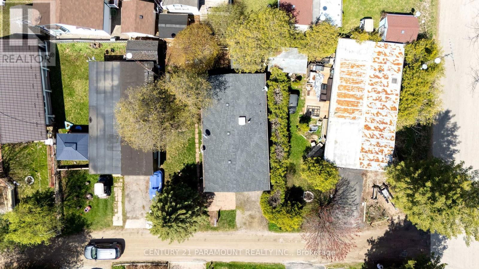 174 CEDAR CRESCENT Image 33