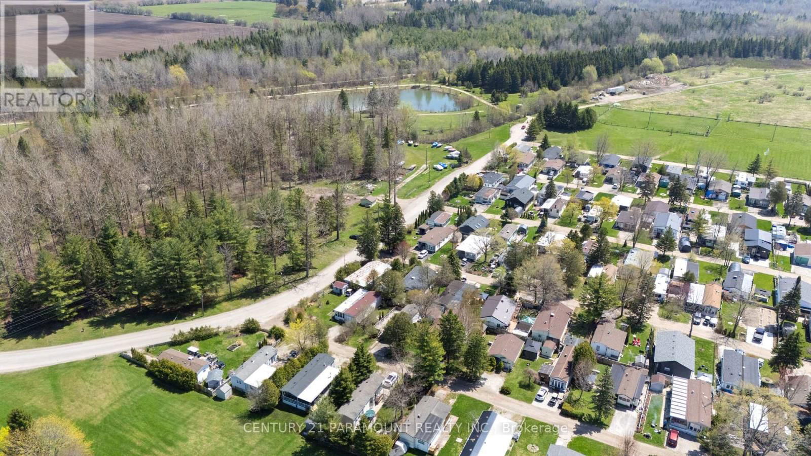174 CEDAR CRESCENT Image 40
