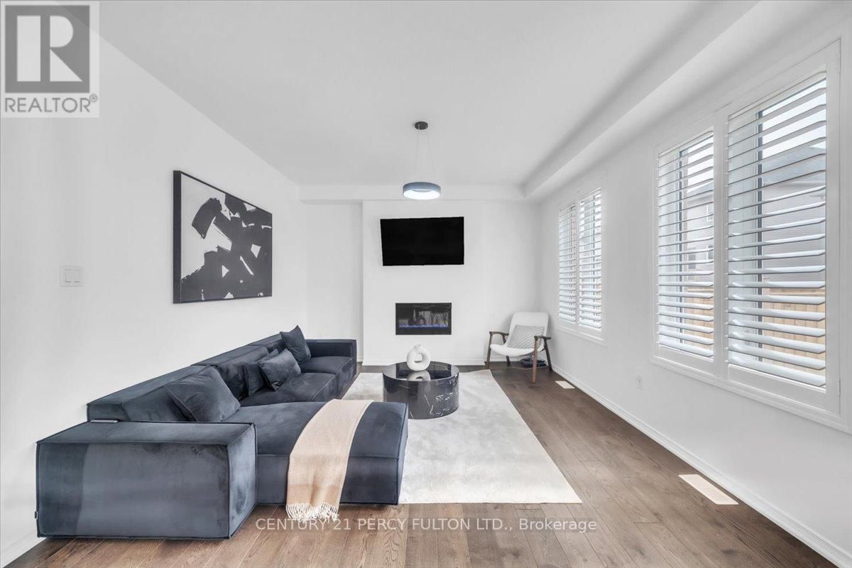 78 COOKE AVENUE Image 10