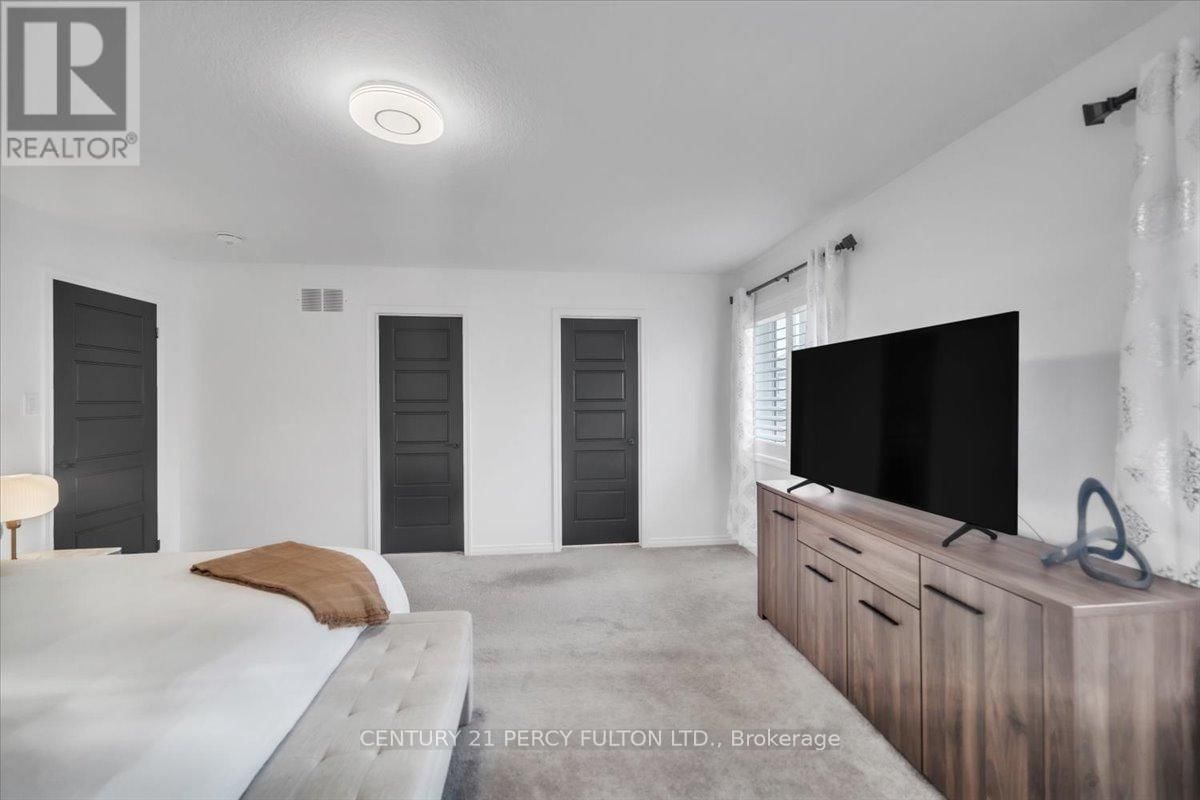 78 COOKE AVENUE Image 17