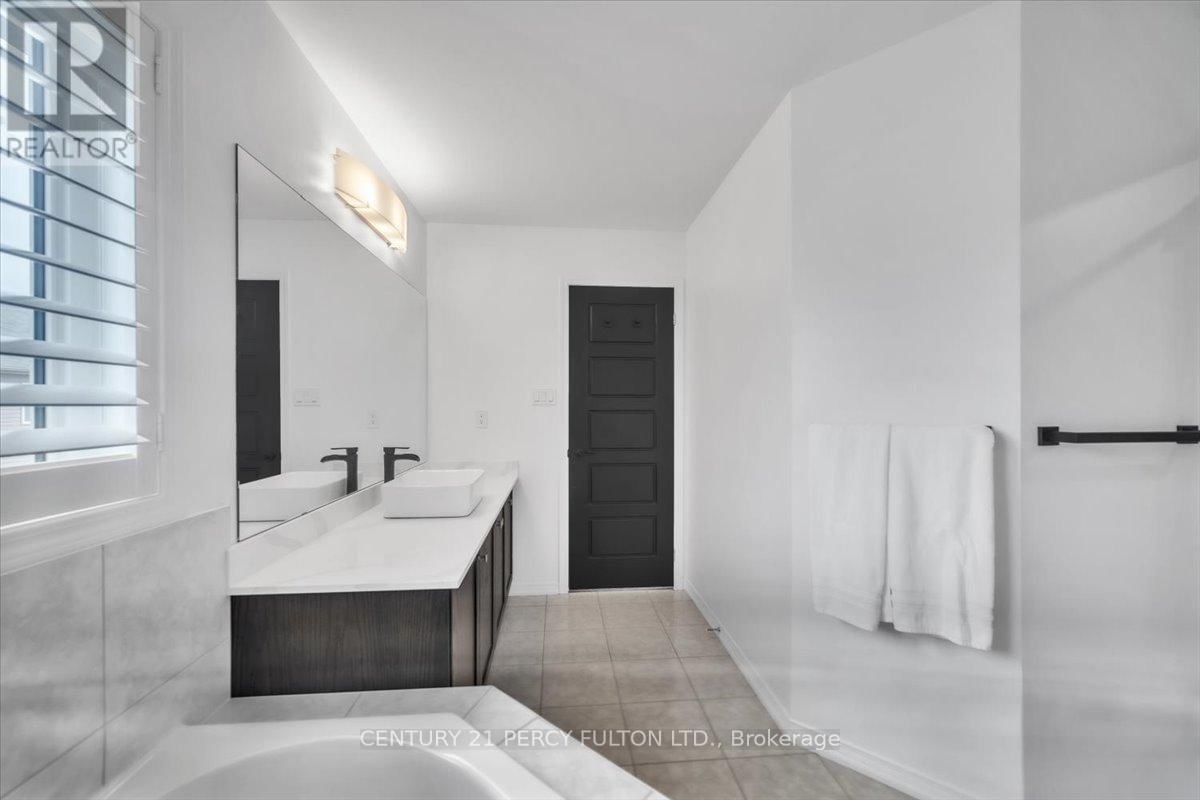 78 COOKE AVENUE Image 19