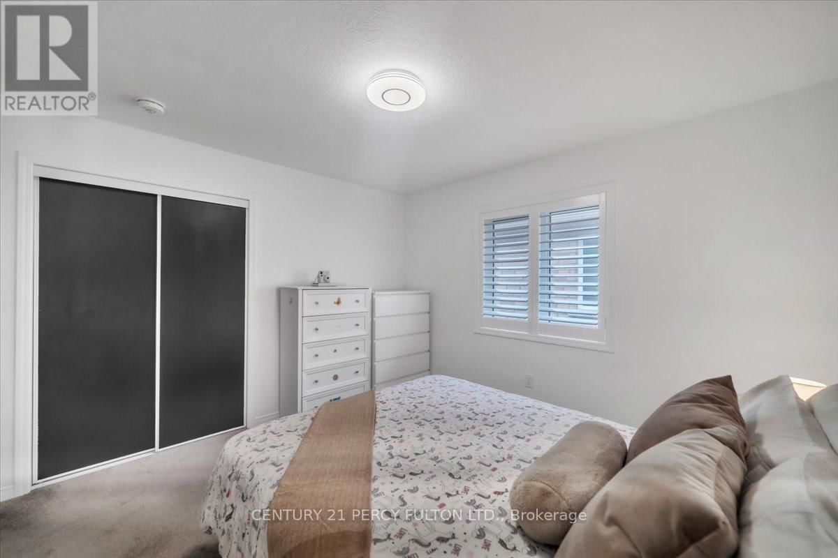 78 COOKE AVENUE Image 30