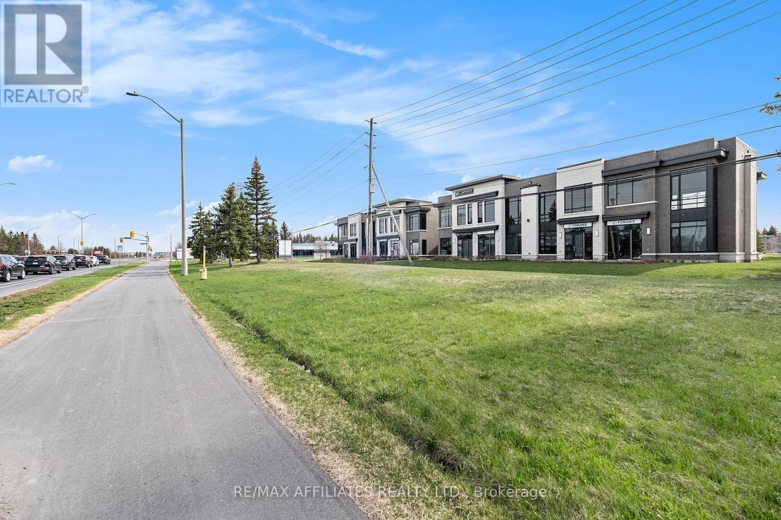 103 & 104 - 2500 ST LAURENT BOULEVARD Image 13