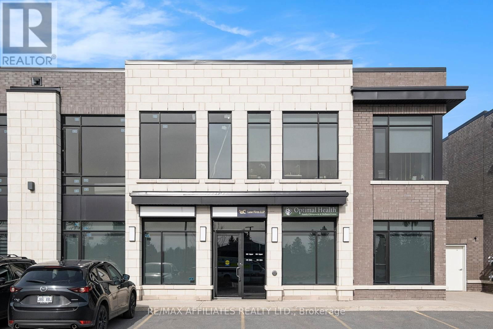 103 & 104 - 2500 ST LAURENT BOULEVARD Image 2
