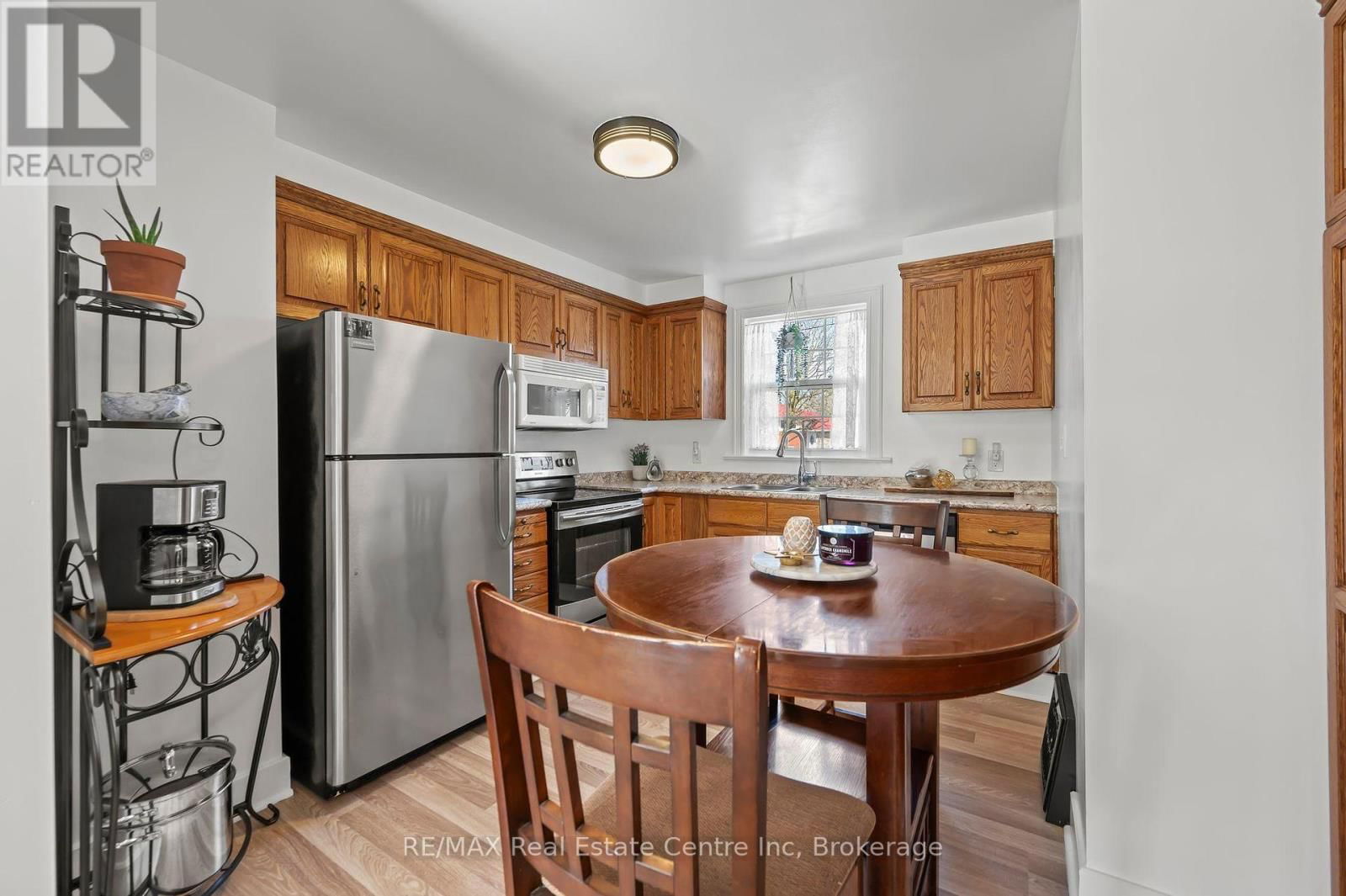 513 SPEEDVALE AVENUE EAST Image 6