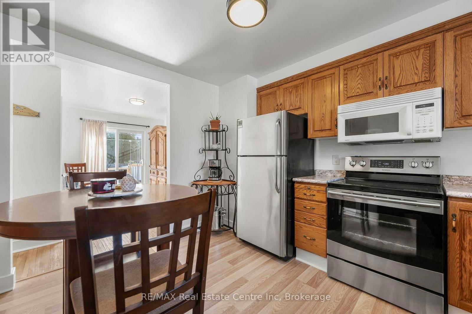 513 SPEEDVALE AVENUE EAST Image 9