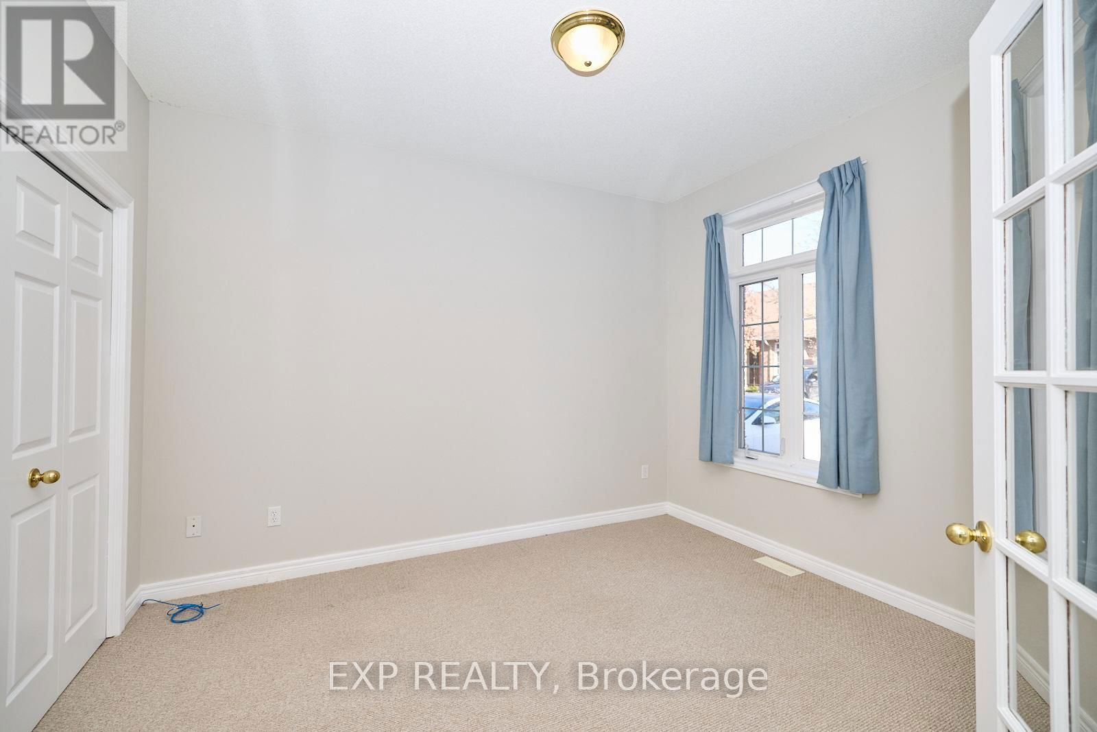 23 - 5595 DRUMMOND ROAD Image 12