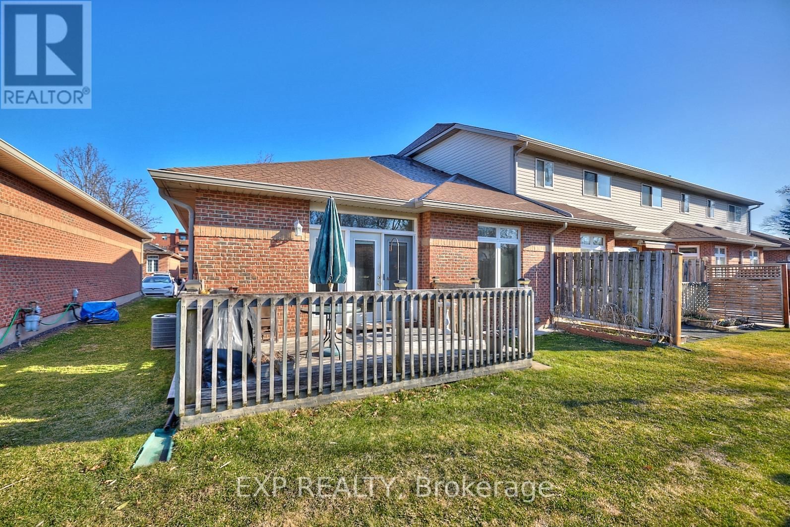 23 - 5595 DRUMMOND ROAD Image 21