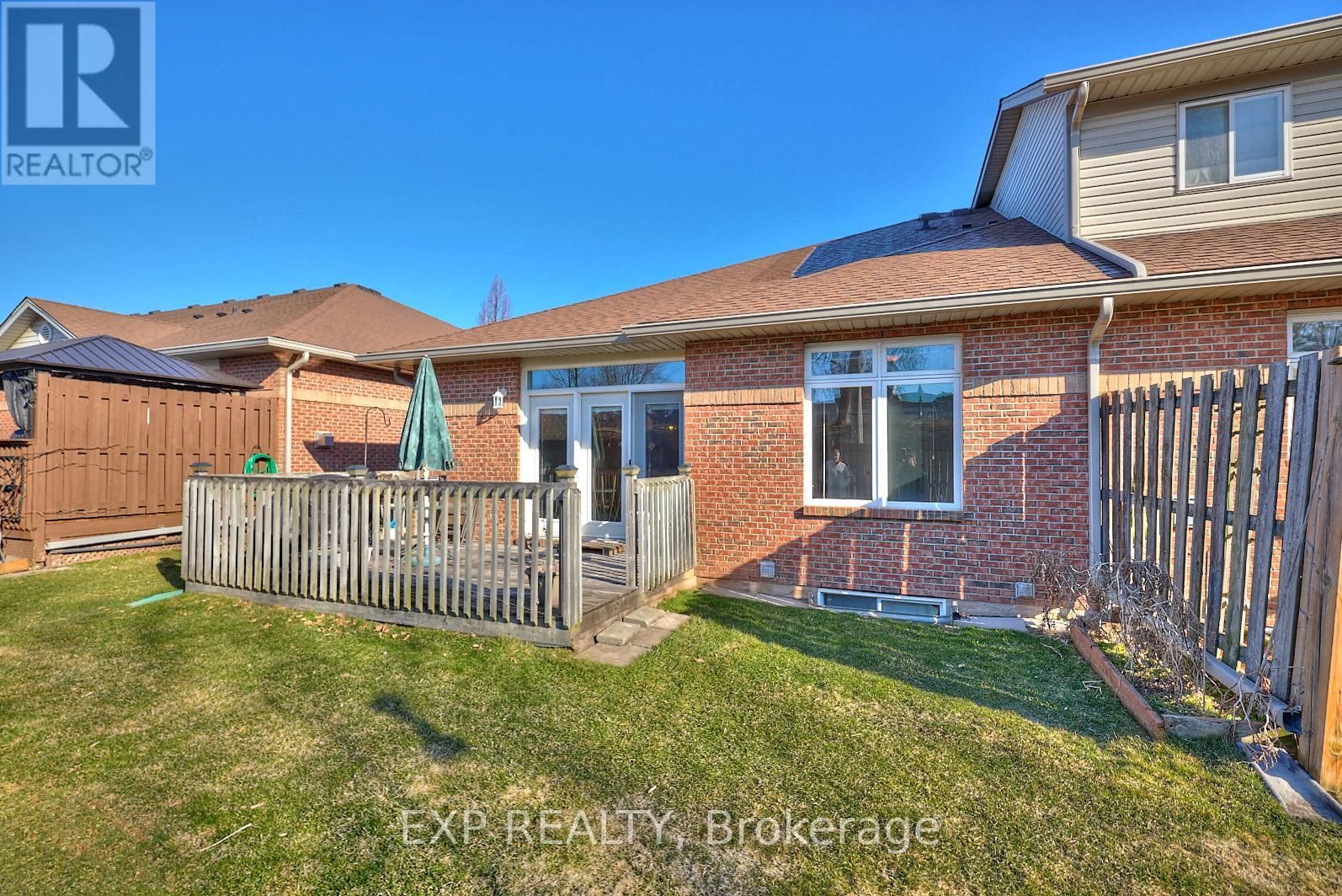 23 - 5595 DRUMMOND ROAD Image 23