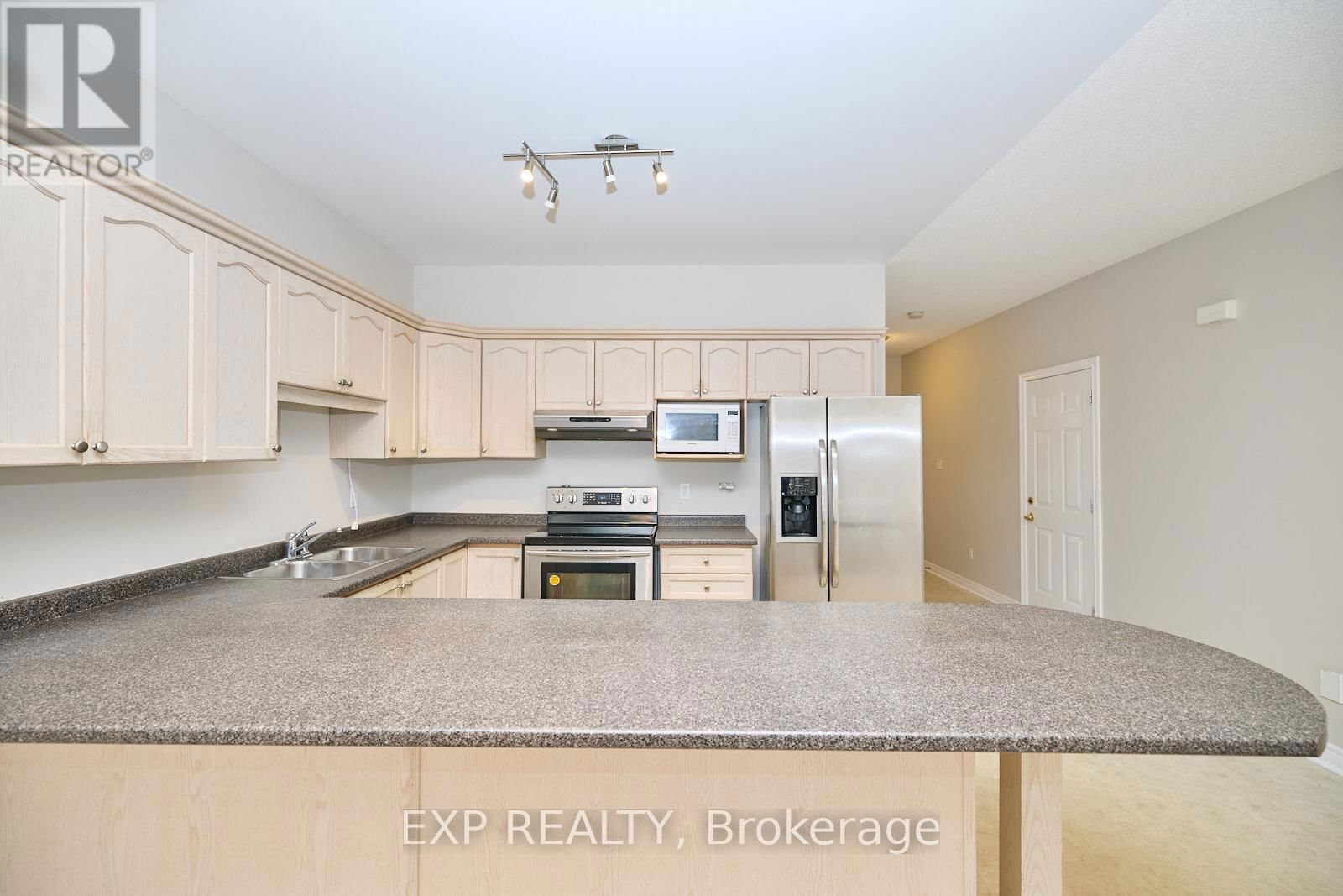 23 - 5595 DRUMMOND ROAD Image 7