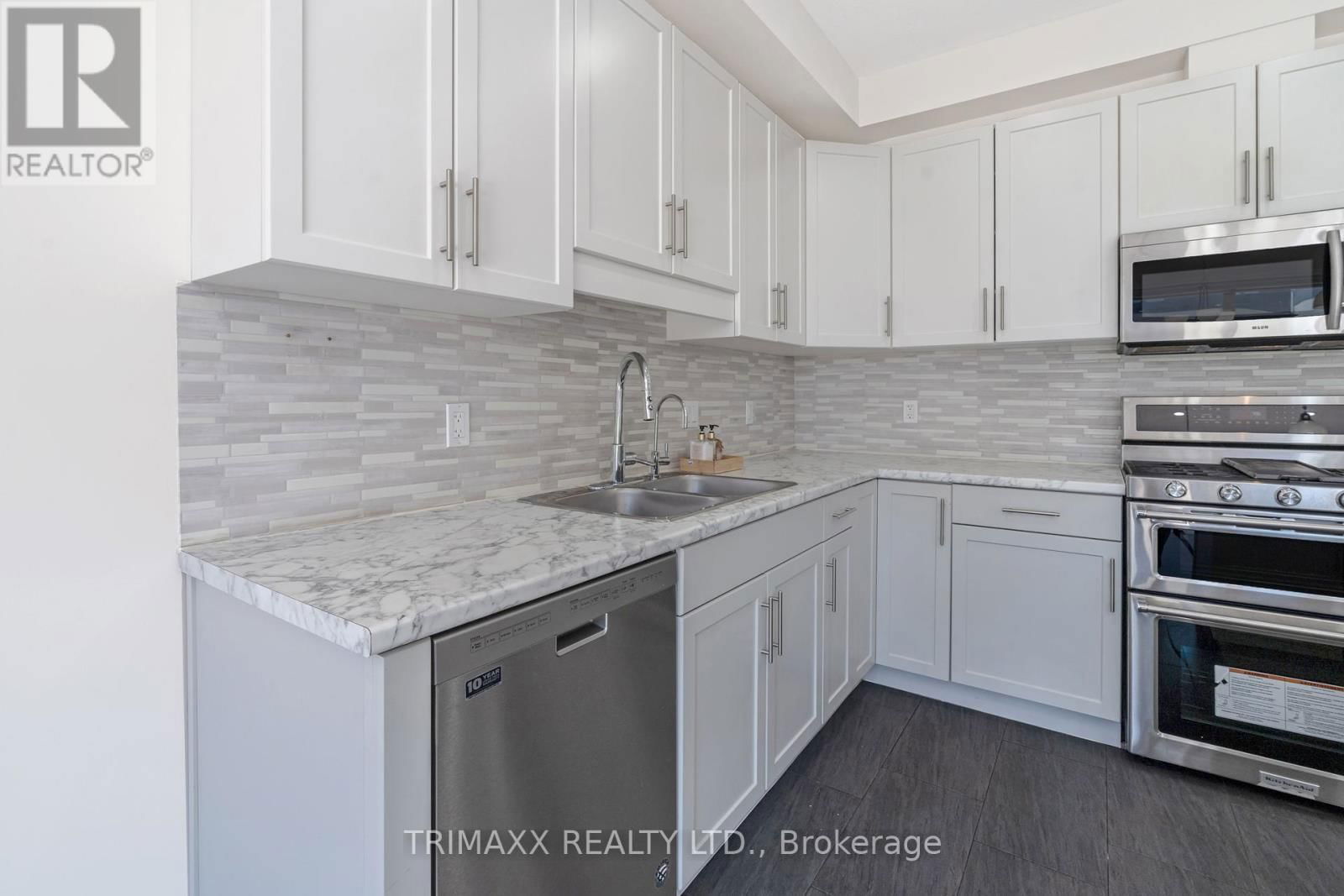 39 LOXLEIGH LANE Image 16
