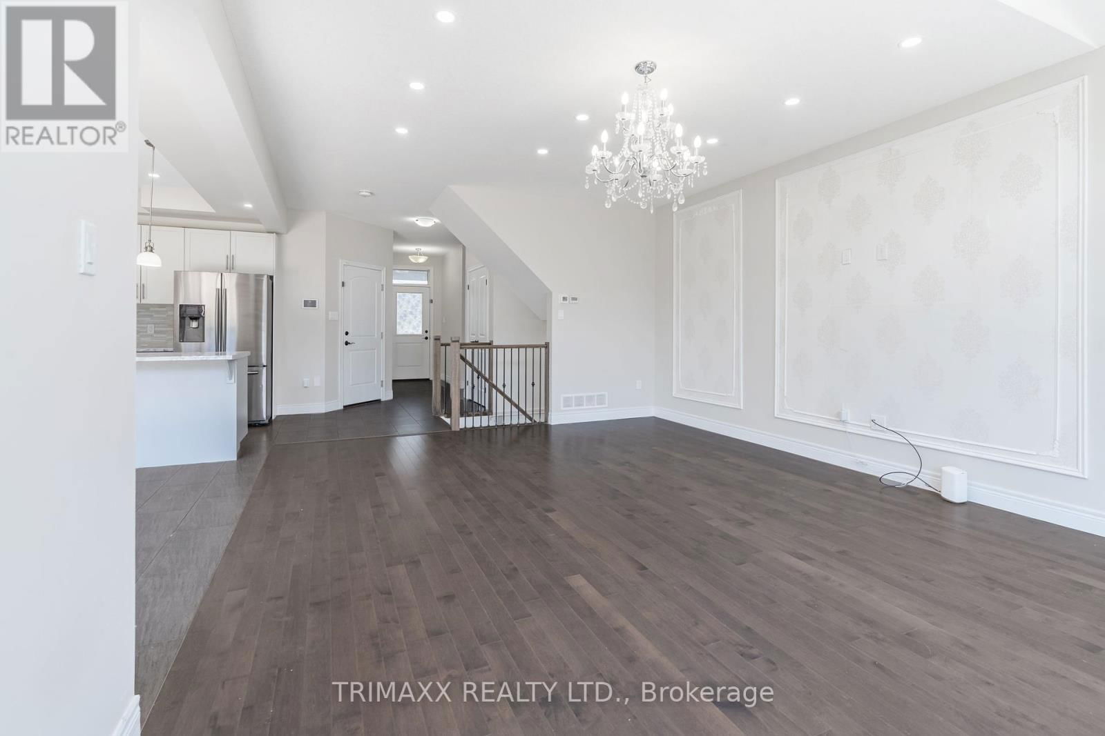 39 LOXLEIGH LANE Image 20
