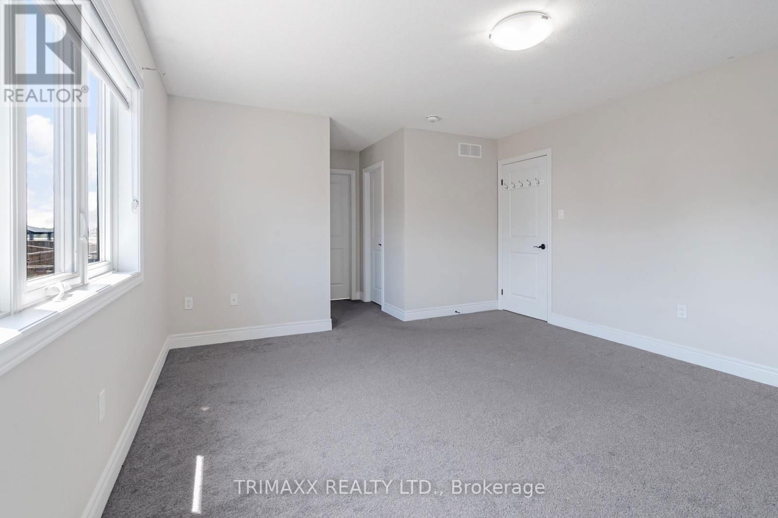 39 LOXLEIGH LANE Image 25