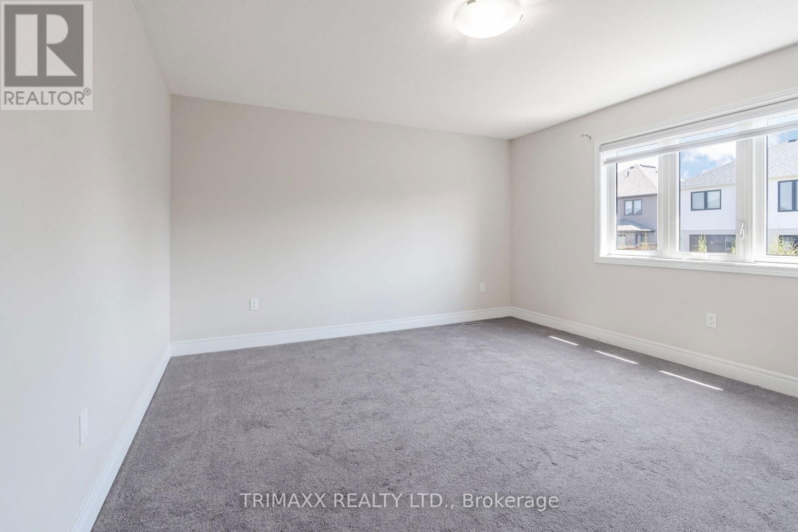 39 LOXLEIGH LANE Image 26