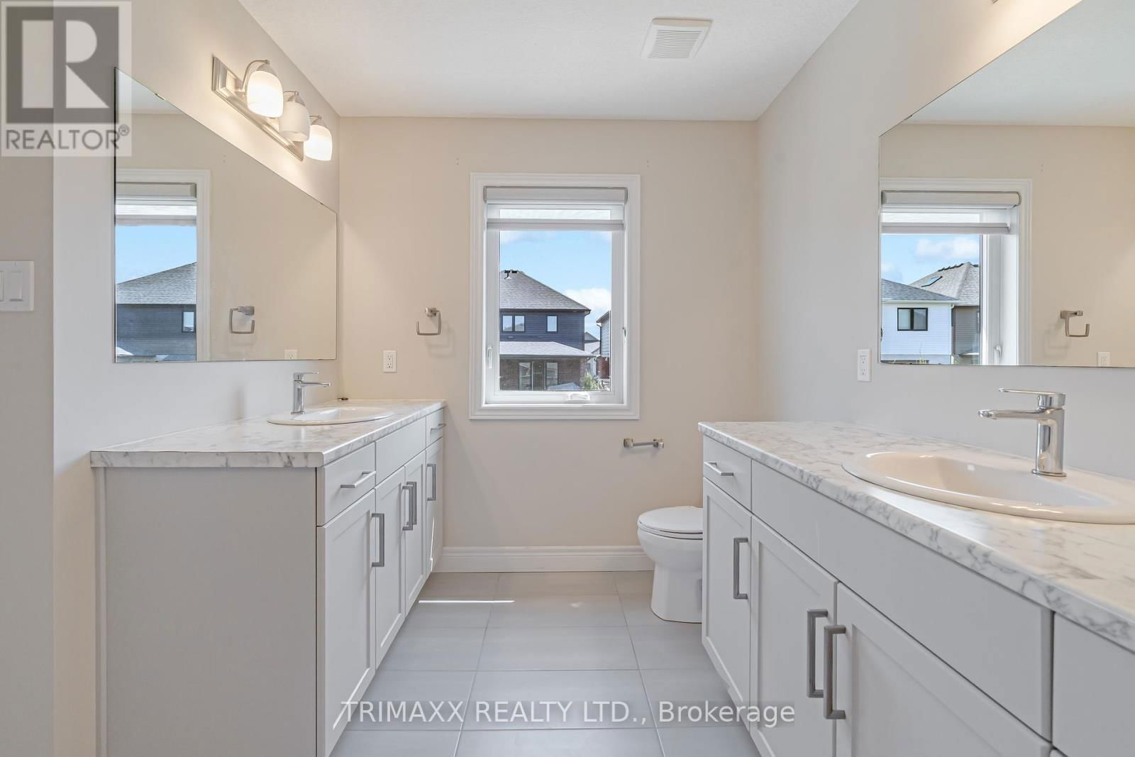 39 LOXLEIGH LANE Image 27