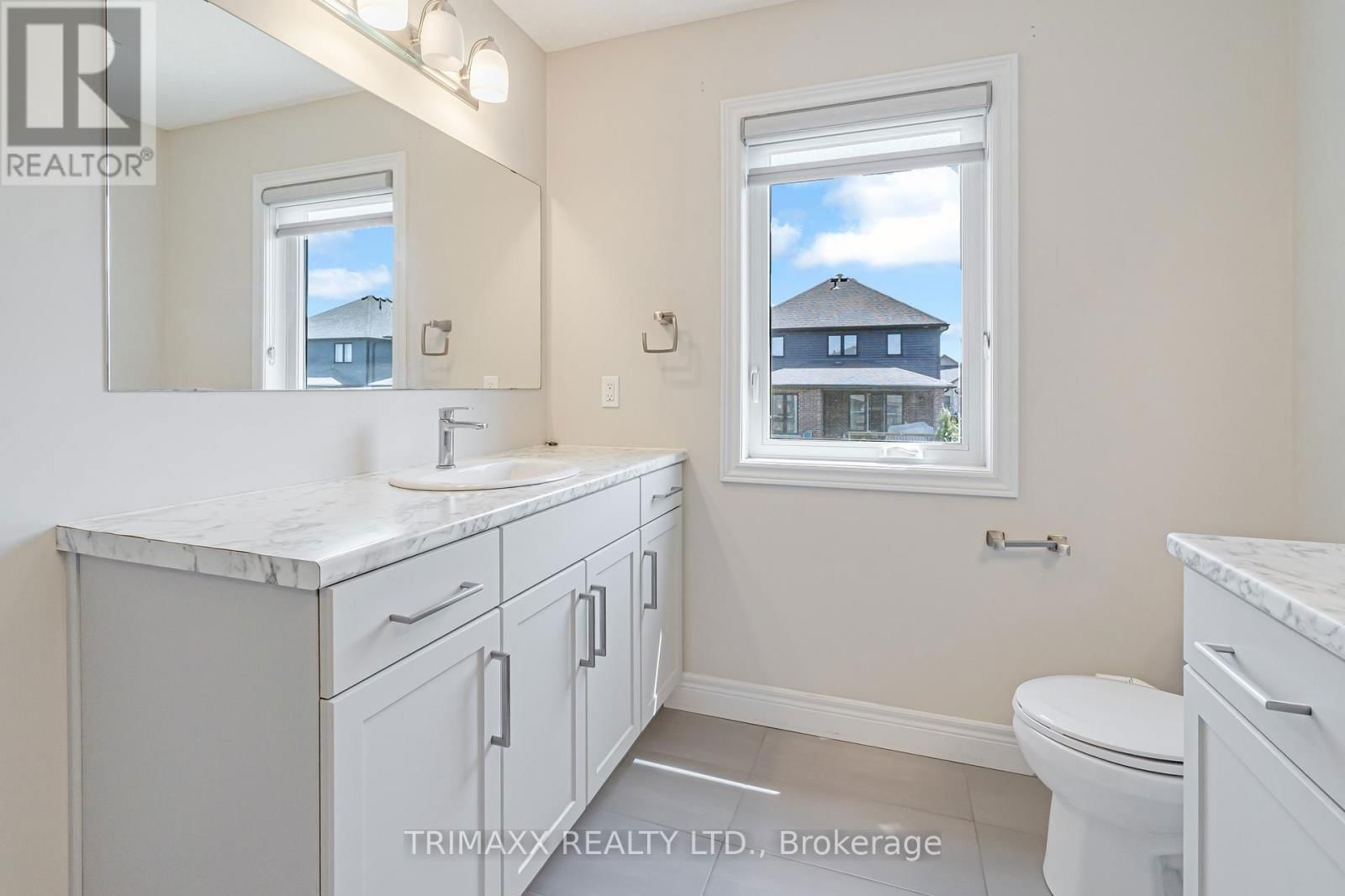 39 LOXLEIGH LANE Image 28