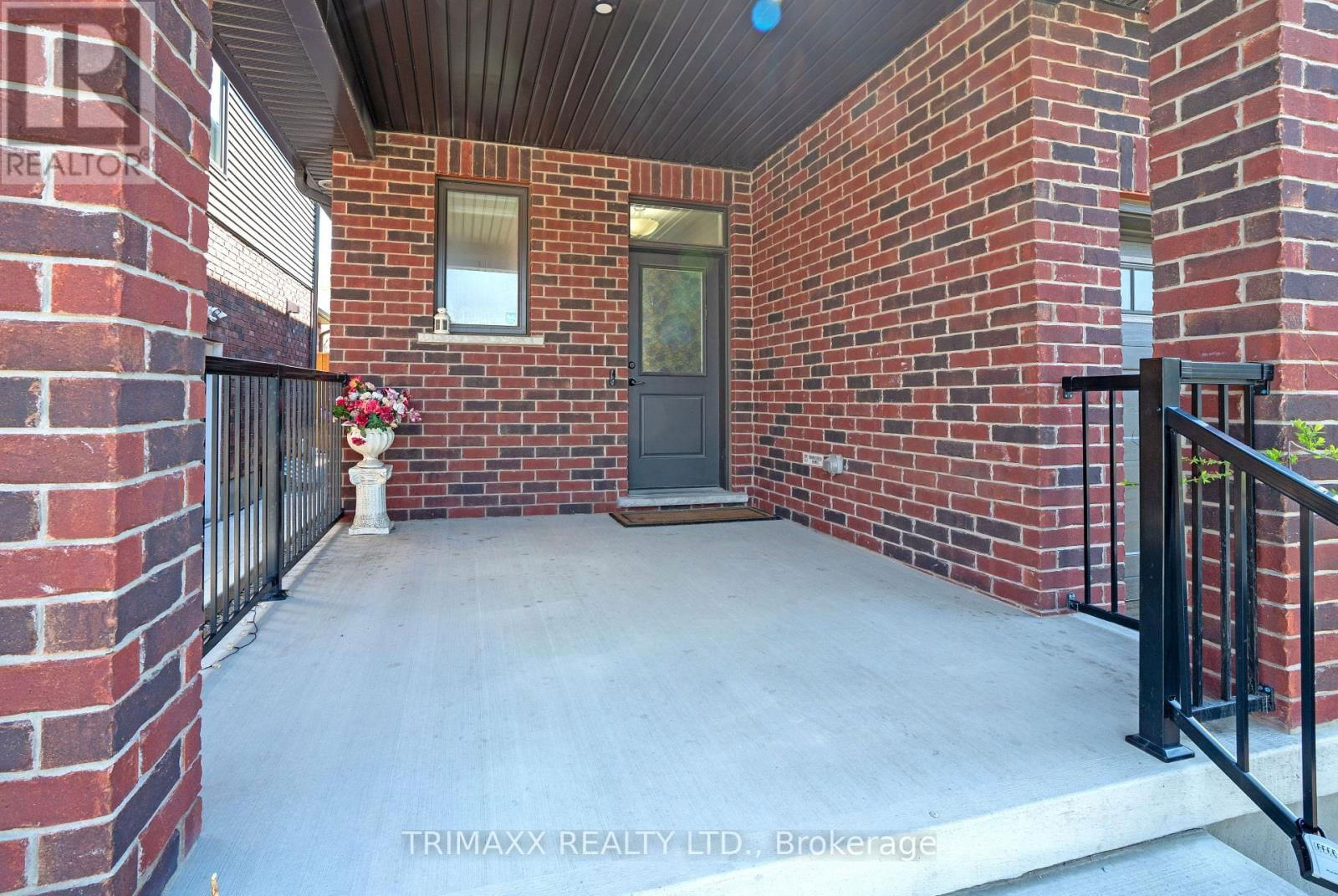 39 LOXLEIGH LANE Image 3