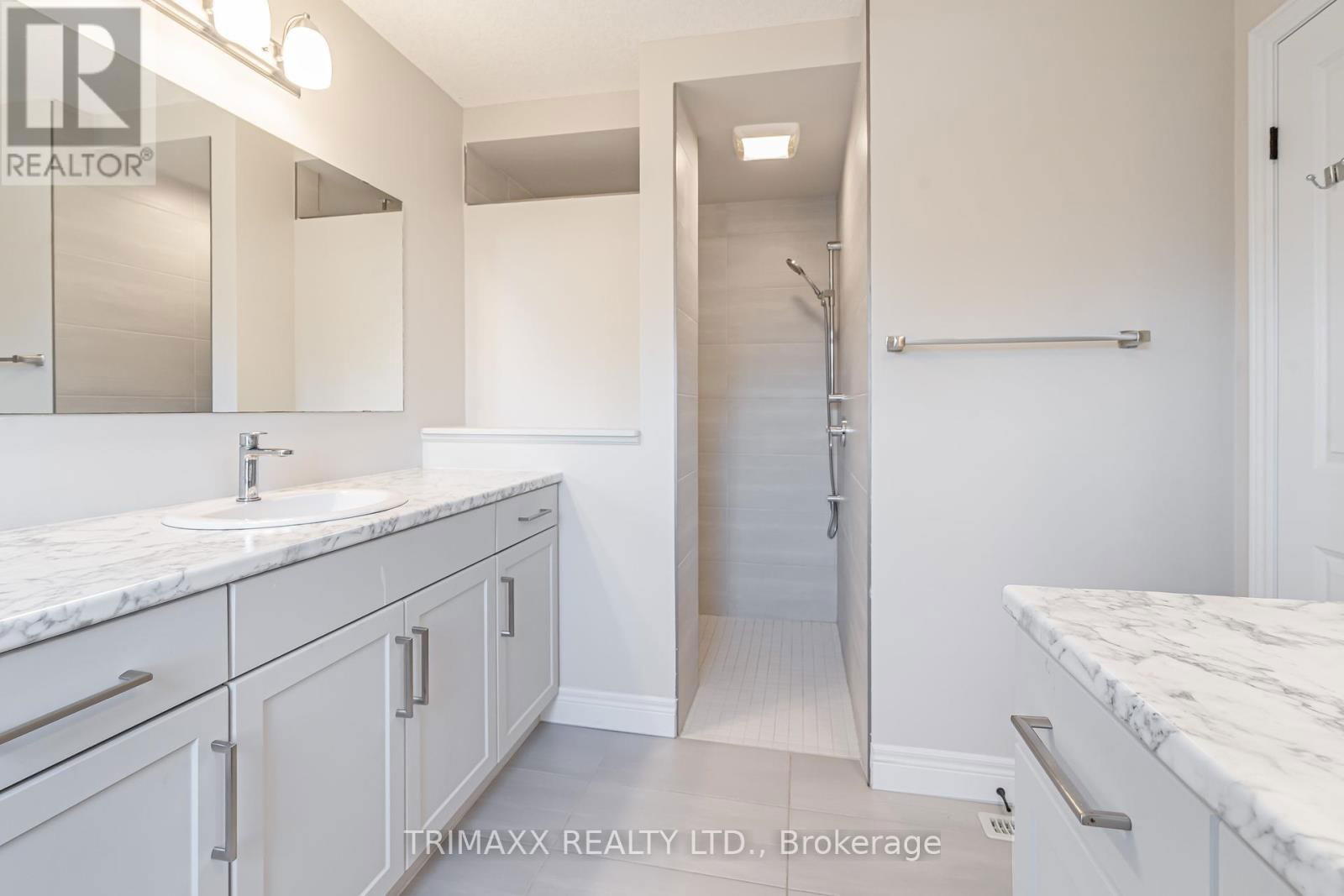 39 LOXLEIGH LANE Image 30