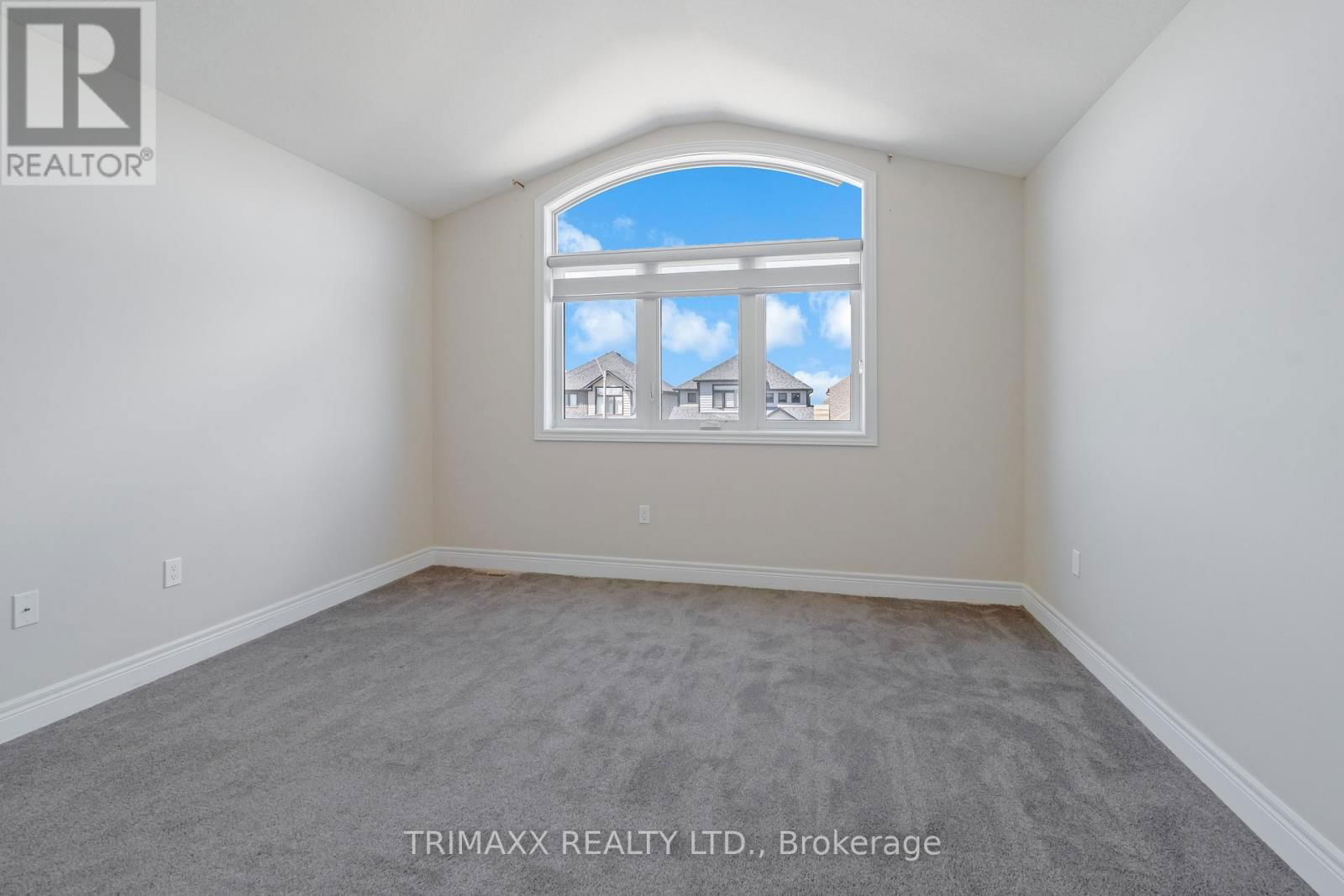 39 LOXLEIGH LANE Image 33