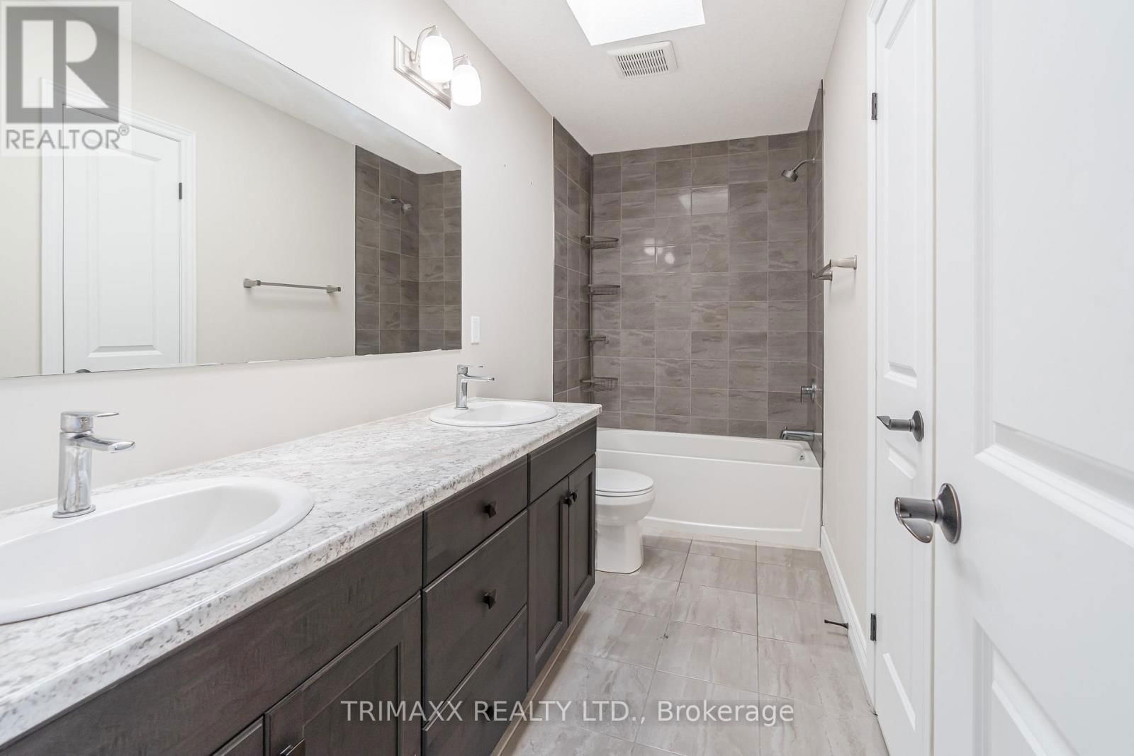 39 LOXLEIGH LANE Image 34