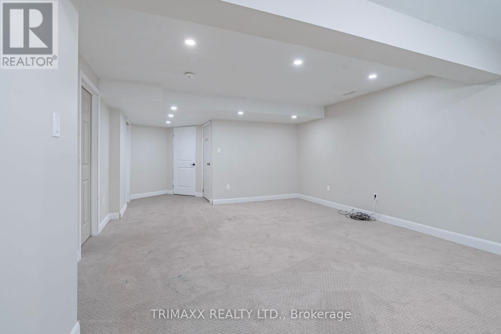 39 LOXLEIGH LANE Image 37