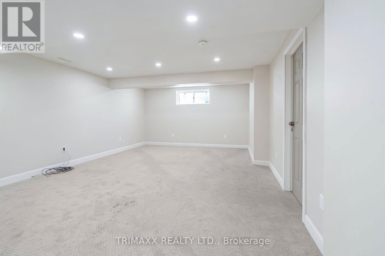 39 LOXLEIGH LANE Image 38