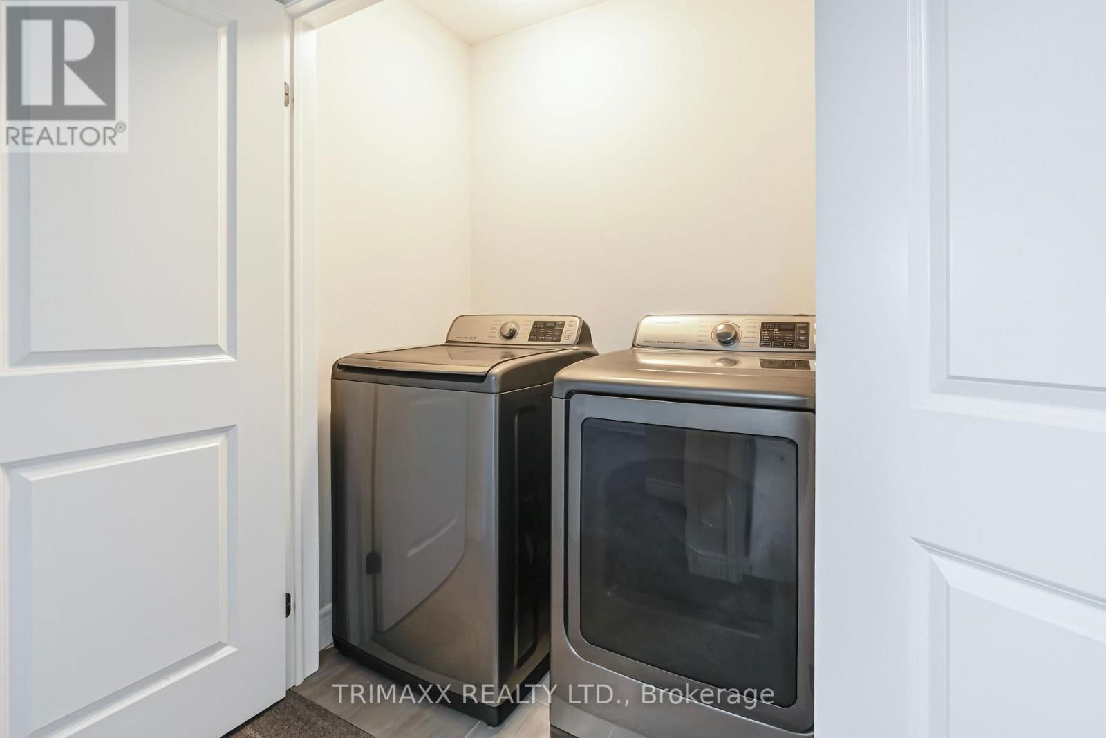39 LOXLEIGH LANE Image 40
