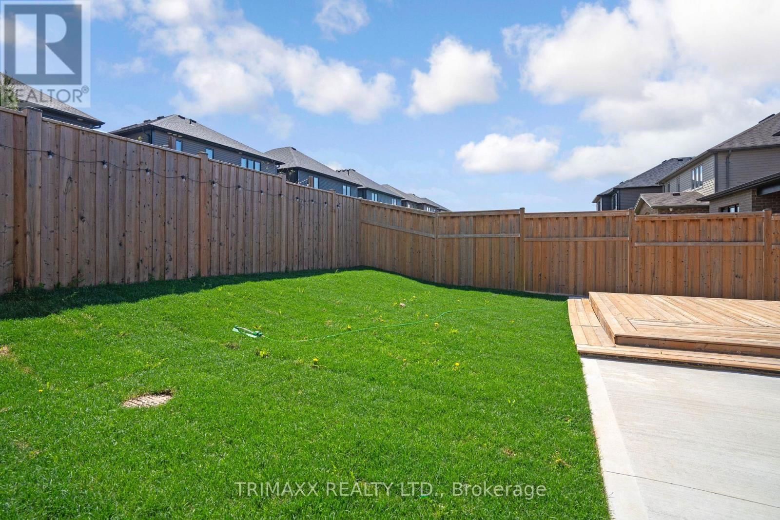 39 LOXLEIGH LANE Image 44