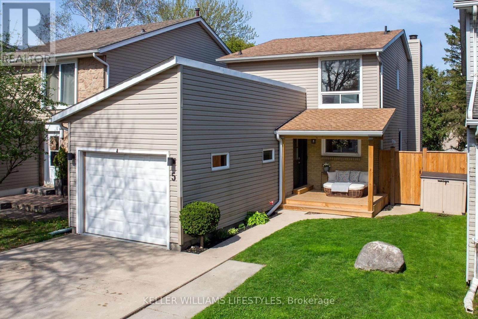 5 WINDING WOODS CRESCENT Image 1
