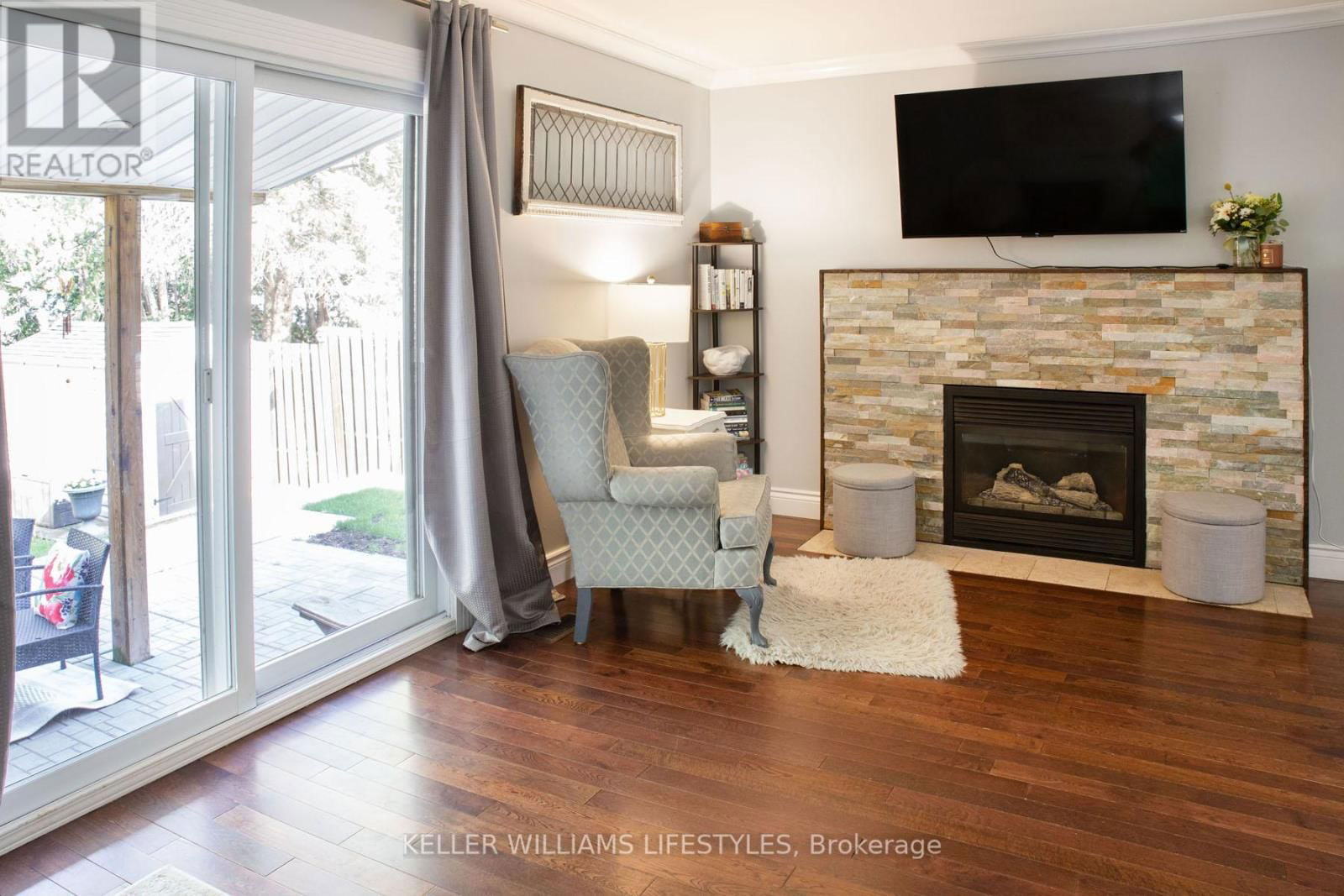 5 WINDING WOODS CRESCENT Image 19