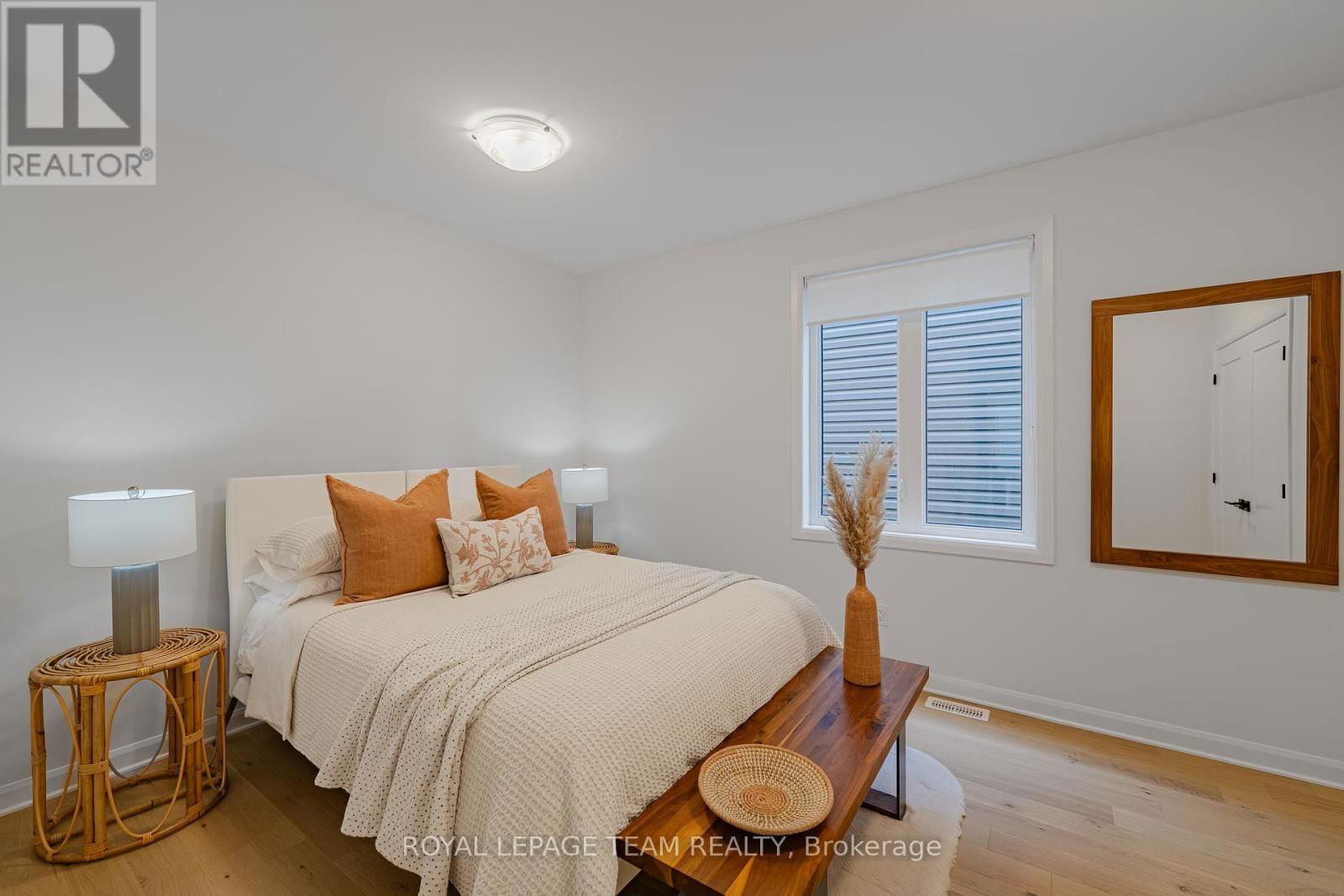 2055 WANDERER AVENUE Image 13