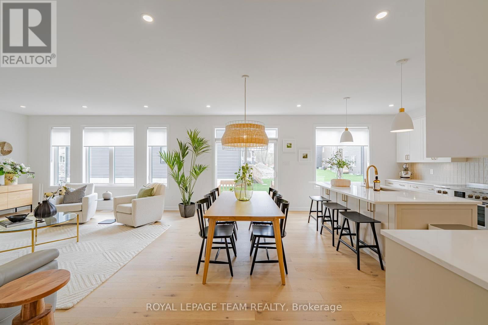 2055 WANDERER AVENUE Image 14