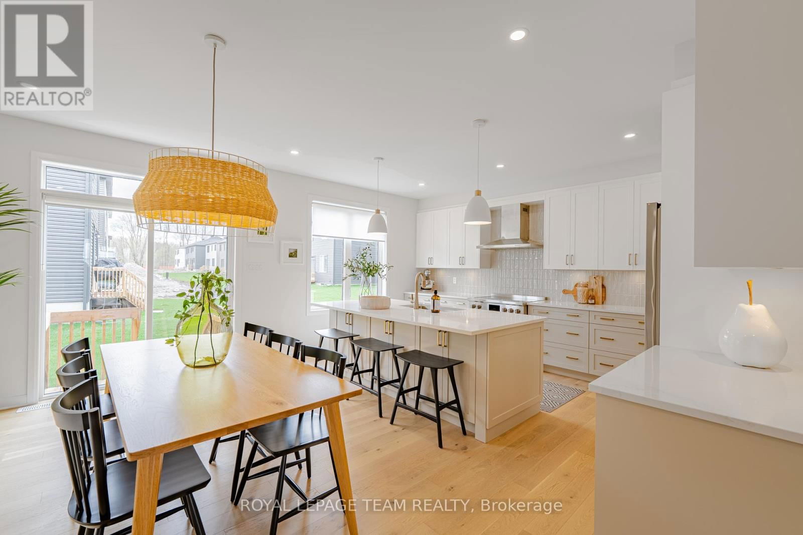 2055 WANDERER AVENUE Image 18
