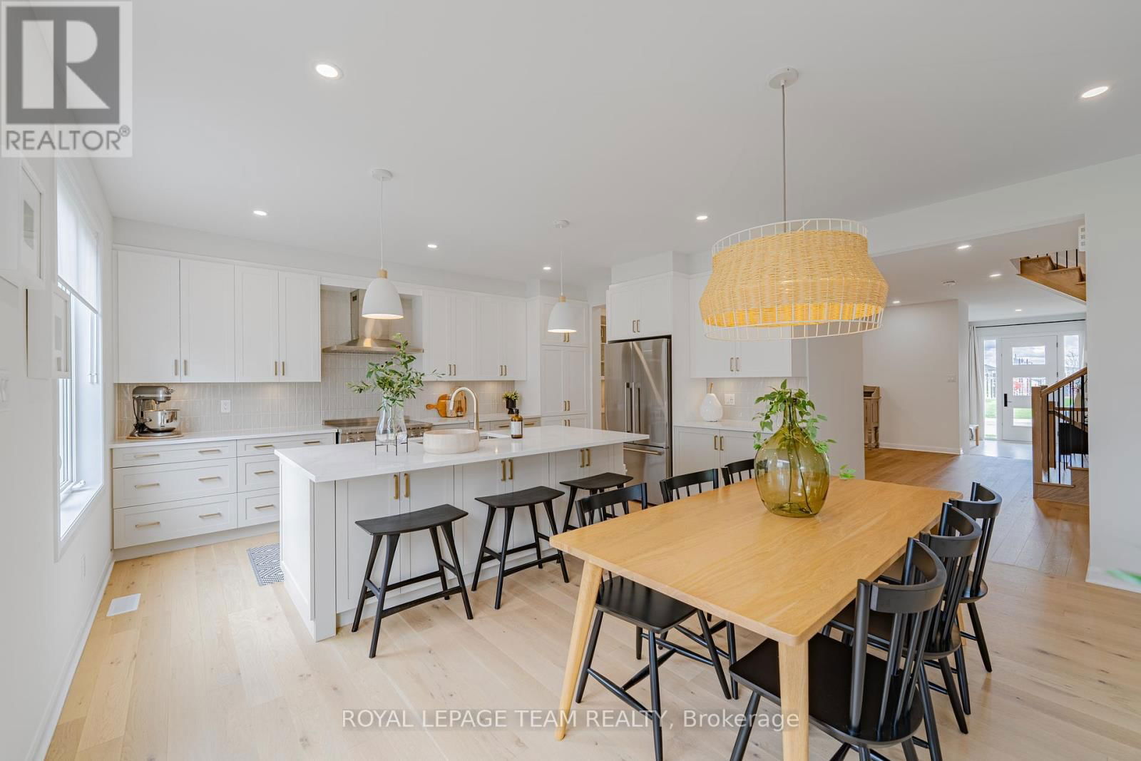 2055 WANDERER AVENUE Image 19