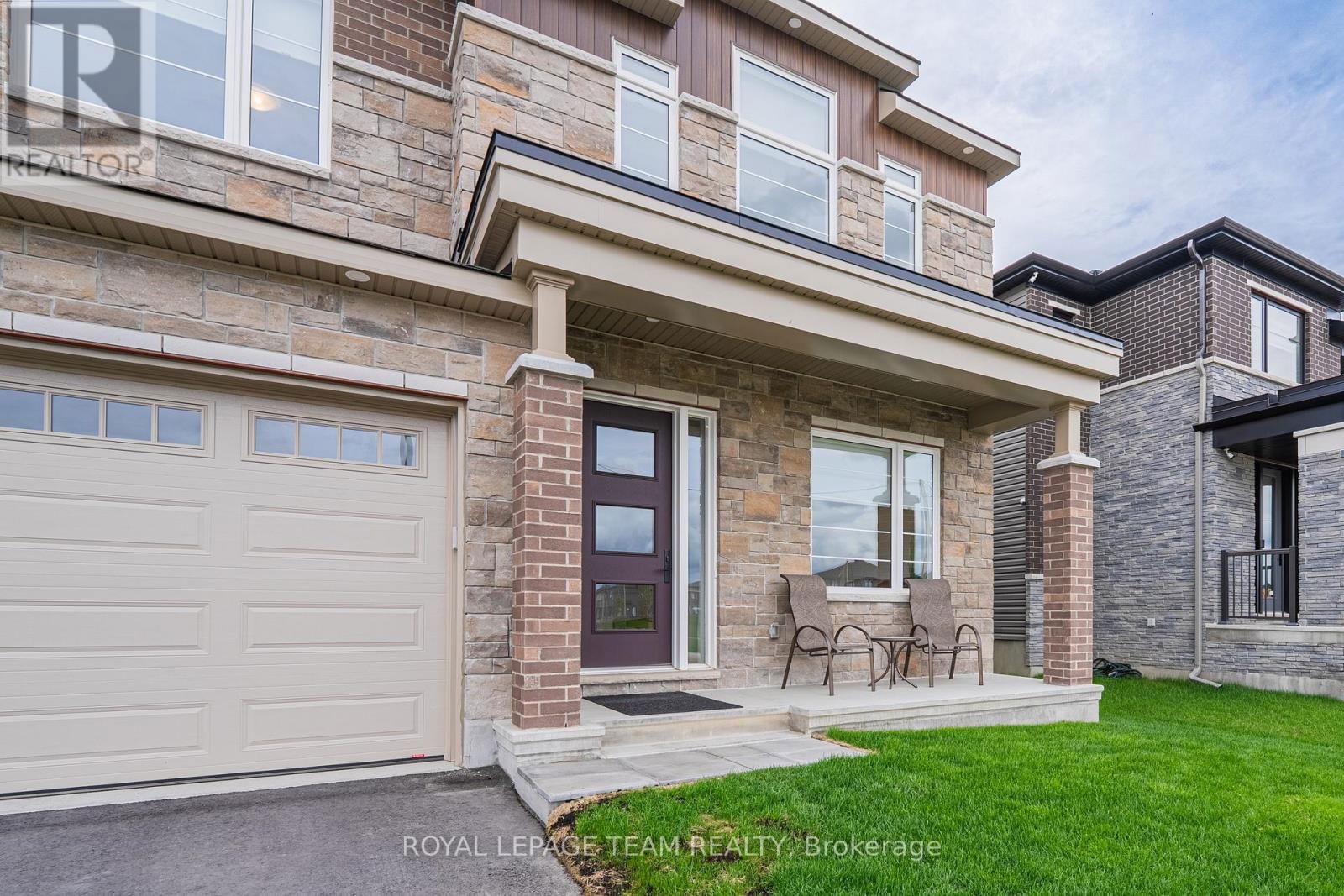 2055 WANDERER AVENUE Image 2